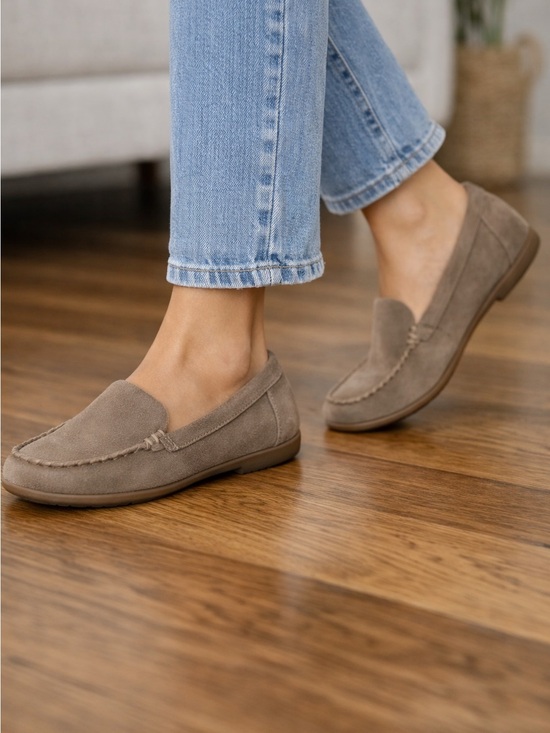 Born Shoes - Born Suede Moccasin Loafers – Taupe Slip‑On Comfort Shoes size 8.5 M